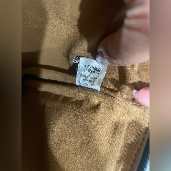 Authentic MCM Black Visetos Liz Shopper Tote Removable Pouch - Picture 2 of 11